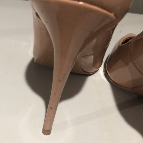 Nude Pumps - Picture 4 of 4